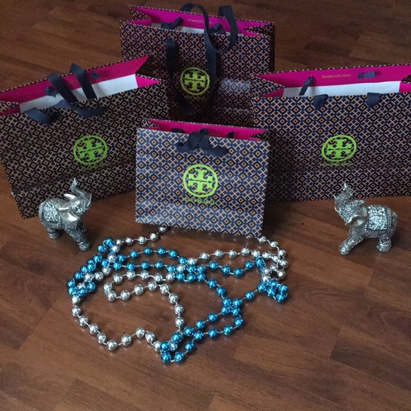 Tory Burch paper shopping 🛍 bags. See photos - Picture 1 of 6